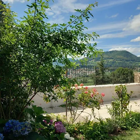 Pensión L'escale De Beauregard 3*
