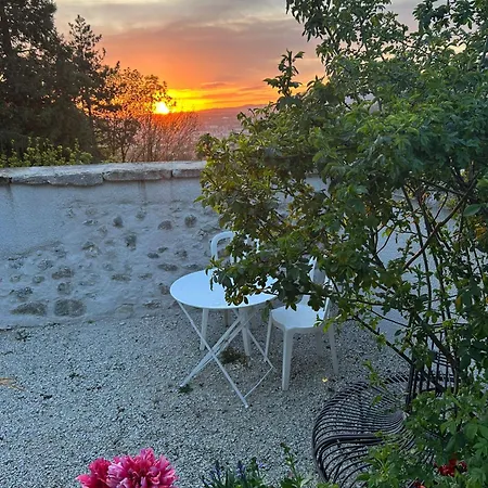 Casa de hóspedes L'escale De Beauregard 3*